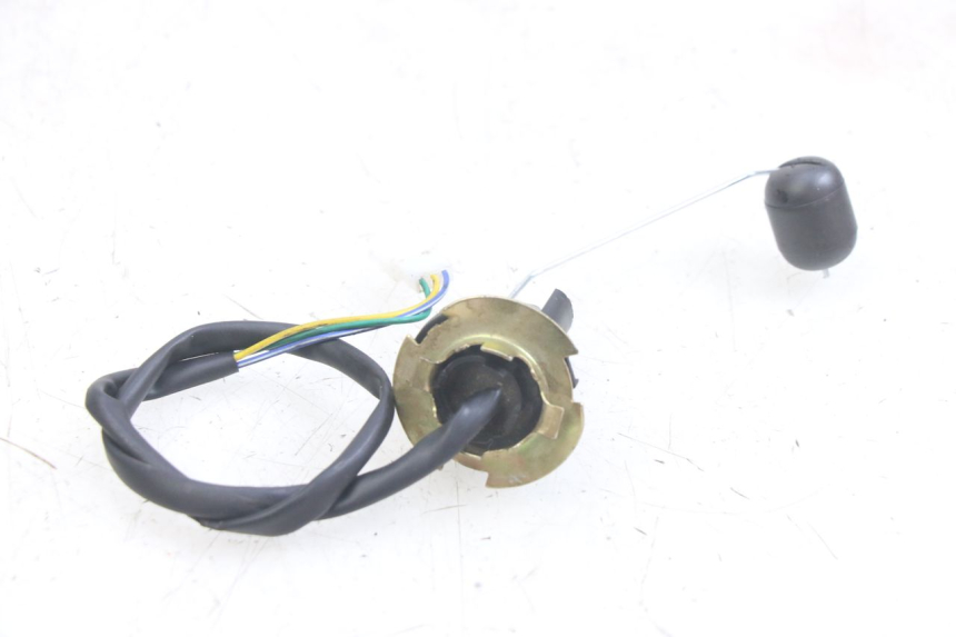 photo de WSKAŹNIK POZIOMU PALIWA W ZBIORNIKU JM MOTORS EVOLIS 4T 50 (2018 - 2022) - Zbliżenie techniczne