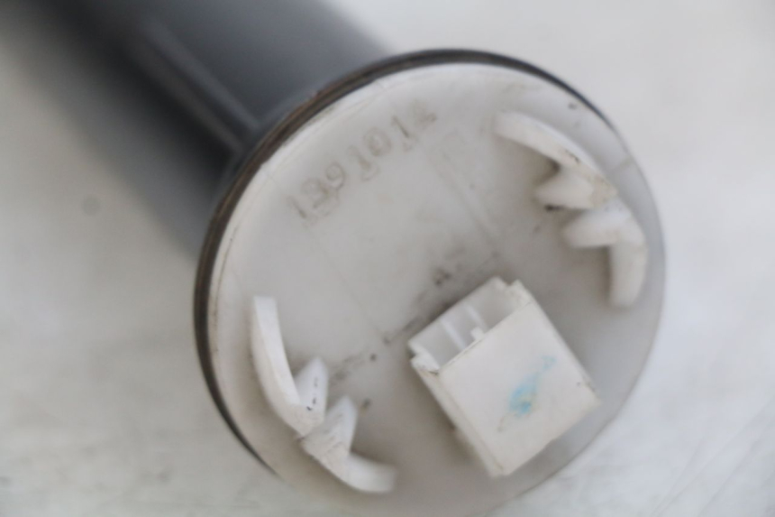 photo de WSKAŹNIK POZIOMU PALIWA W ZBIORNIKU GILERA GP 800 (2007 - 2013) - Szczegół części