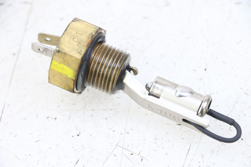 photo de WSKAŹNIK POZIOMU PALIWA W ZBIORNIKU HONDA FORZA 125 (2021 - 2025) - Inny kąt widzenia