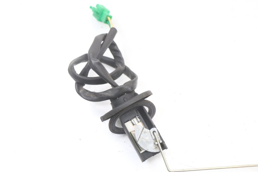 photo de WSKAŹNIK POZIOMU PALIWA W ZBIORNIKU HYTRACK HY S 4X4 410 (2013 - 2016) - Inny kąt widzenia