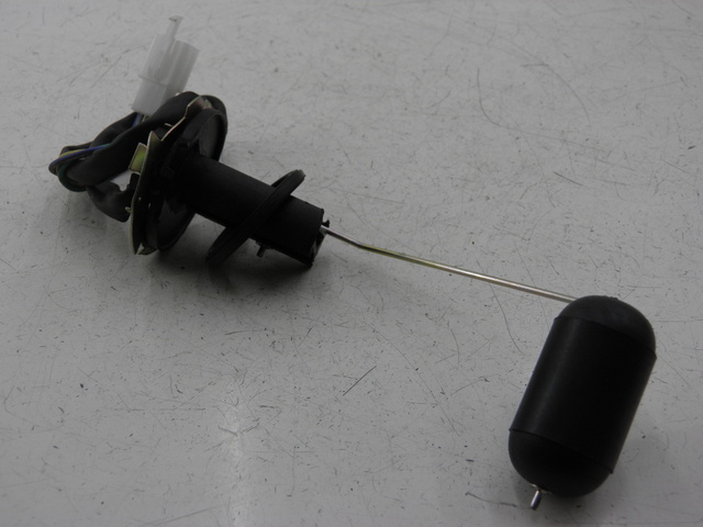 photo de WSKAŹNIK POZIOMU PALIWA W ZBIORNIKU JM MOTOR JULIA 50 (2010 - 2014) - Widok główny