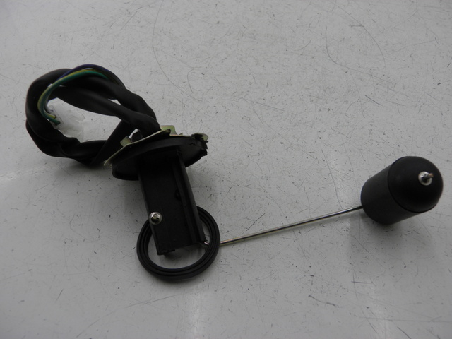 photo de WSKAŹNIK POZIOMU PALIWA W ZBIORNIKU JM MOTOR JULIA 50 (2010 - 2014) - Zoom stanu zużycia