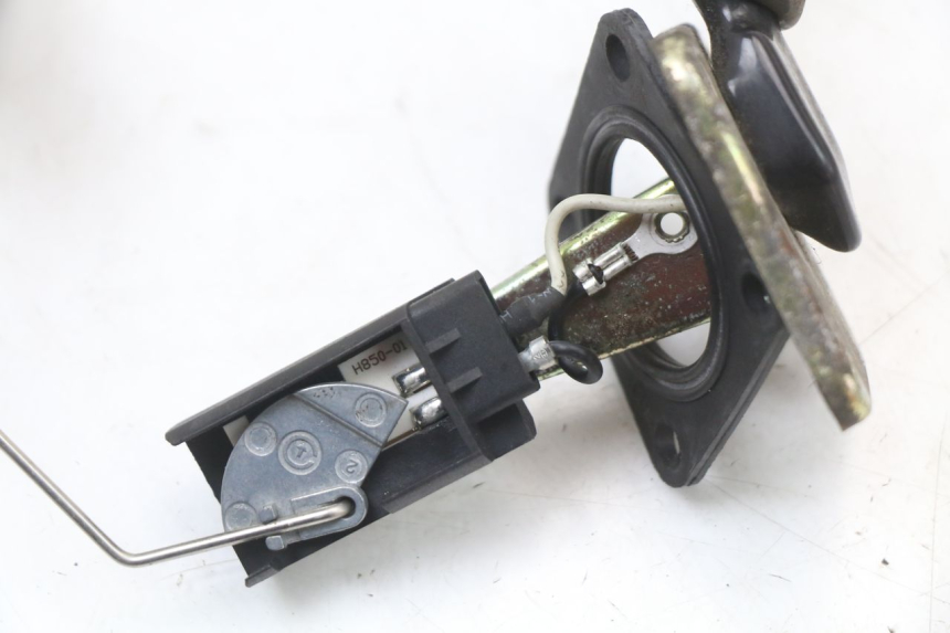 photo de WSKAŹNIK POZIOMU PALIWA W ZBIORNIKU SYM JOYRIDE EVO 125 (2009 - 2016) - Szczegół części