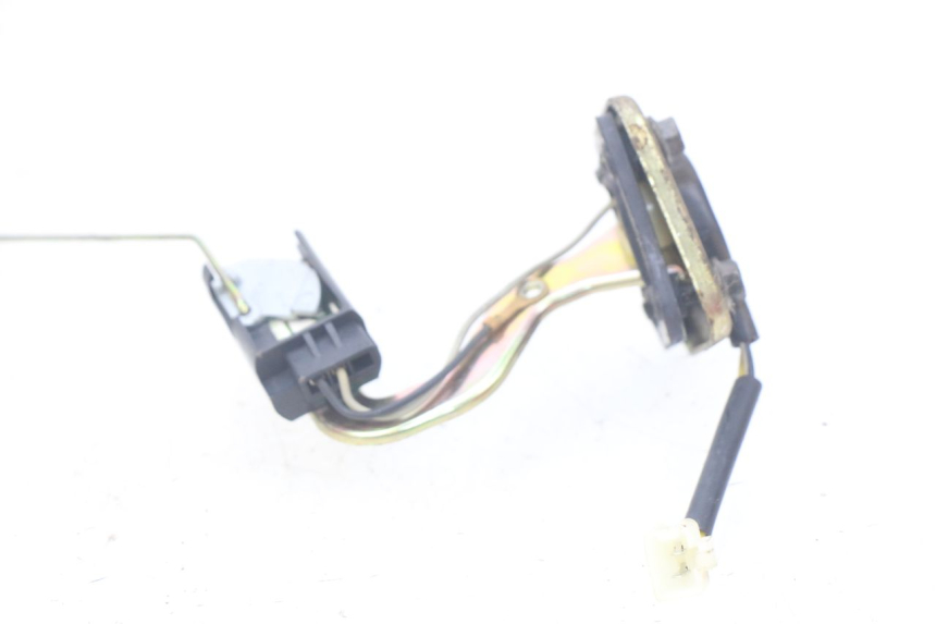 photo de WSKAŹNIK POZIOMU PALIWA W ZBIORNIKU PEUGEOT KISBEE 2T 50 (2010 - 2017) - Zoom stanu zużycia