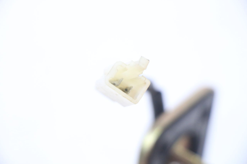 photo de WSKAŹNIK POZIOMU PALIWA W ZBIORNIKU PEUGEOT KISBEE 2T 50 (2018 - 2022) - Inny kąt widzenia