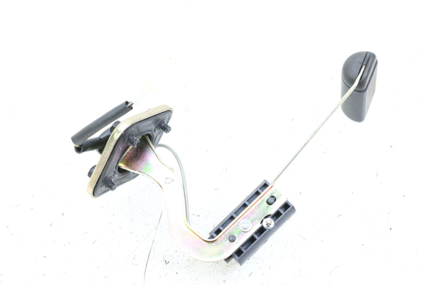 photo de WSKAŹNIK POZIOMU PALIWA W ZBIORNIKU PEUGEOT KISBEE 4T 50 (2018 - 2022) - Zoom stanu zużycia