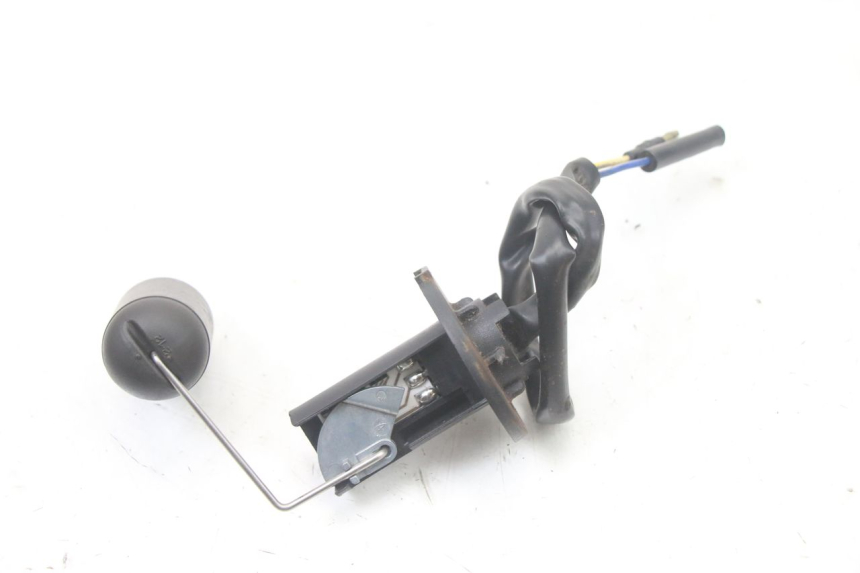 photo de WSKAŹNIK POZIOMU PALIWA W ZBIORNIKU KYMCO DINK 4T 50 (2007 - 2018) - Zoom stanu zużycia