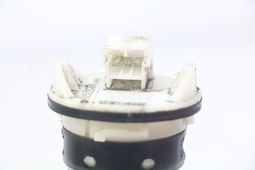 photo de WSKAŹNIK POZIOMU PALIWA W ZBIORNIKU PIAGGIO LIBERTY 4T 50 (2004 - 2008) - Zoom stanu zużycia