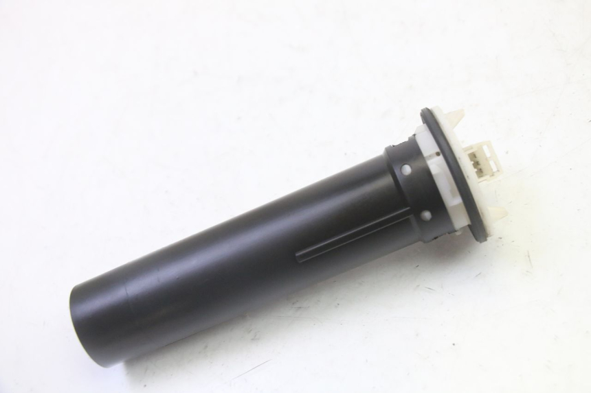 photo de WSKAŹNIK POZIOMU PALIWA W ZBIORNIKU PIAGGIO LXV 4T 50 (2009 - 2013) - Widok główny