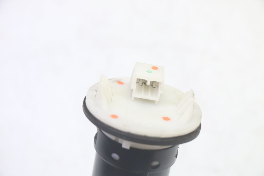 photo de WSKAŹNIK POZIOMU PALIWA W ZBIORNIKU PIAGGIO LXV 4T 50 (2009 - 2013) - Zoom stanu zużycia