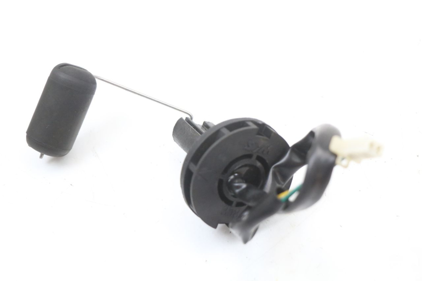 photo de WSKAŹNIK POZIOMU PALIWA W ZBIORNIKU SYM MIO 50 (2005 - 2010) - Inny kąt widzenia