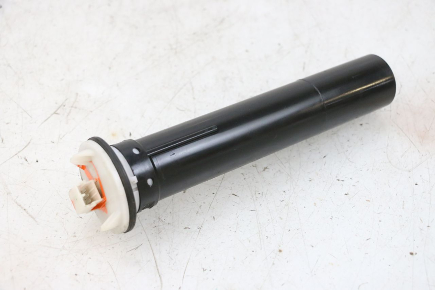 photo de WSKAŹNIK POZIOMU PALIWA W ZBIORNIKU PIAGGIO MP3 HPE 300 (2019 - 2026) - Zoom stanu zużycia