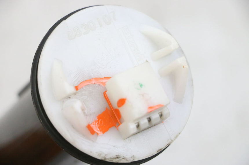 photo de WSKAŹNIK POZIOMU PALIWA W ZBIORNIKU PIAGGIO MP3 HPE 300 (2019 - 2026) - Zbliżenie techniczne