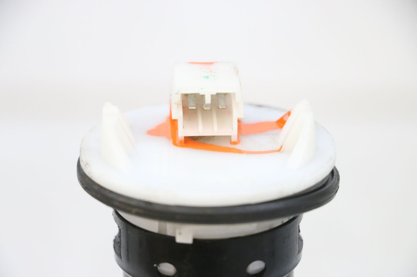 photo de WSKAŹNIK POZIOMU PALIWA W ZBIORNIKU PIAGGIO MP3 HPE 300 (2019 - 2026) - Punkty mocowania