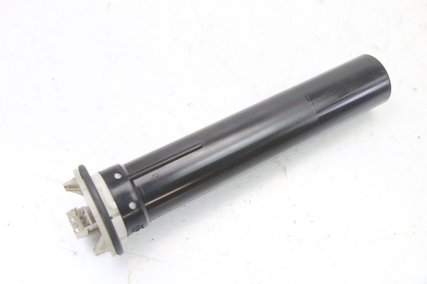 photo de WSKAŹNIK POZIOMU PALIWA W ZBIORNIKU PIAGGIO MP3 LT 400 (2007 - 2012) - Widok główny