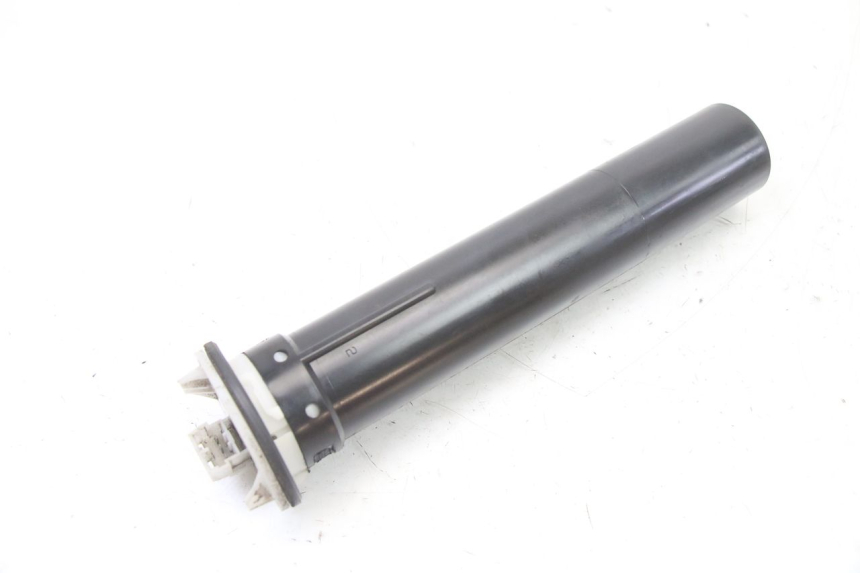 photo de WSKAŹNIK POZIOMU PALIWA W ZBIORNIKU PIAGGIO MP3 LT 400 (2007 - 2012) - Widok główny