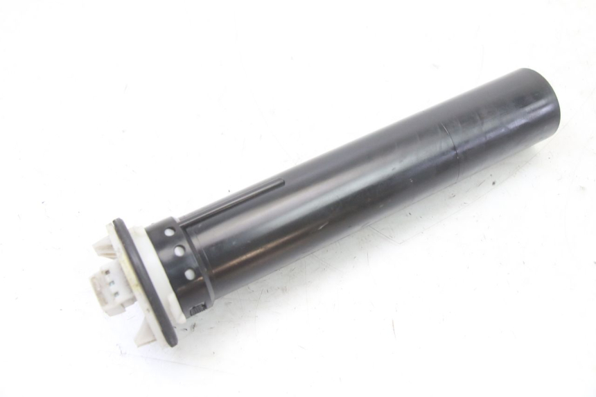 photo de WSKAŹNIK POZIOMU PALIWA W ZBIORNIKU PIAGGIO MP3 LT 400 (2007 - 2012) - Zoom stanu zużycia