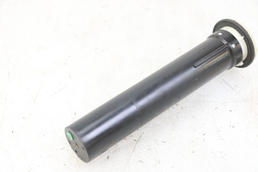 photo de WSKAŹNIK POZIOMU PALIWA W ZBIORNIKU PIAGGIO MP3 LT 400 (2007 - 2012) - Zoom stanu zużycia