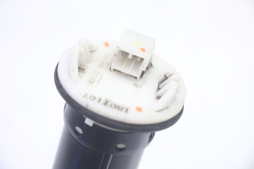 photo de WSKAŹNIK POZIOMU PALIWA W ZBIORNIKU PIAGGIO MP3 LT 400 (2007 - 2012) - Zoom stanu zużycia