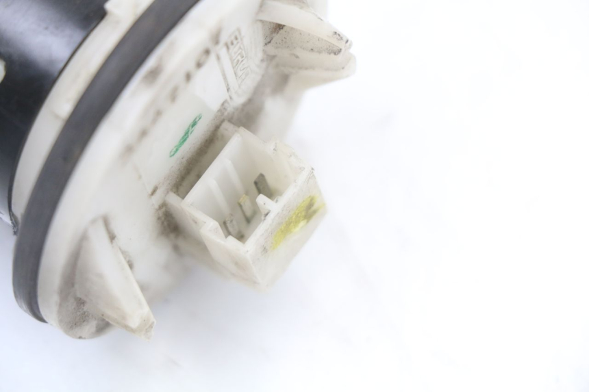 photo de WSKAŹNIK POZIOMU PALIWA W ZBIORNIKU PIAGGIO MP3 125 (2006 - 2014) - Zoom stanu zużycia