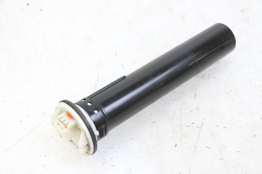 photo de WSKAŹNIK POZIOMU PALIWA W ZBIORNIKU PIAGGIO MP3 500 (2014 - 2017) - Widok główny