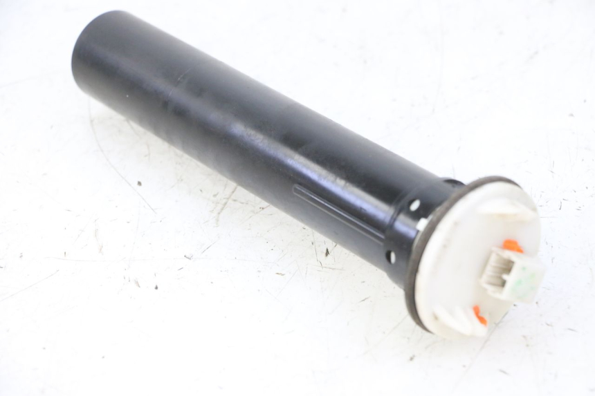 photo de WSKAŹNIK POZIOMU PALIWA W ZBIORNIKU PIAGGIO MP3 RL 250 (2006 - 2010) - Widok główny