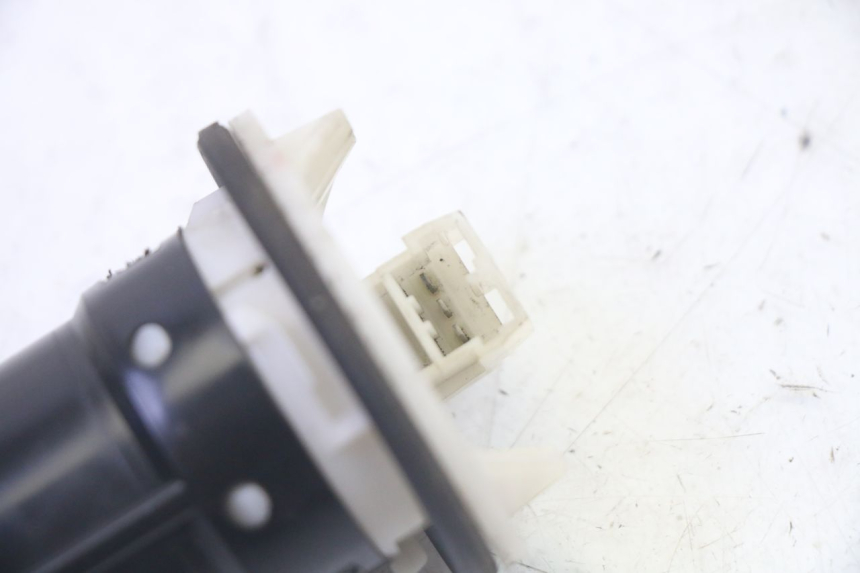 photo de WSKAŹNIK POZIOMU PALIWA W ZBIORNIKU PIAGGIO MP3 RL 250 (2006 - 2010) - Szczegół części