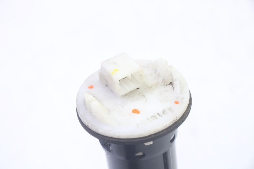 photo de WSKAŹNIK POZIOMU PALIWA W ZBIORNIKU PIAGGIO MP3 RL 250 (2006 - 2010) - Zoom stanu zużycia