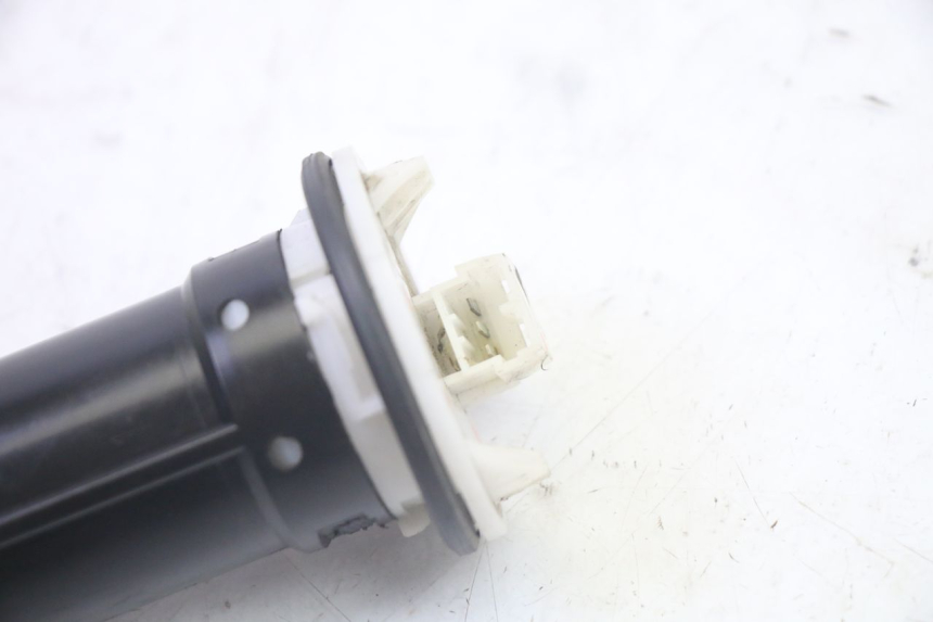 photo de WSKAŹNIK POZIOMU PALIWA W ZBIORNIKU PIAGGIO MP3 500 (2016 - 2018) - Szczegół części