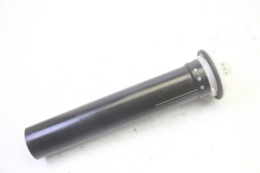 photo de WSKAŹNIK POZIOMU PALIWA W ZBIORNIKU PIAGGIO MP3 500 (2016 - 2018) - Inny kąt widzenia