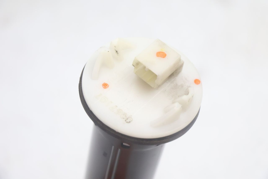photo de WSKAŹNIK POZIOMU PALIWA W ZBIORNIKU PIAGGIO MP3 500 (2016 - 2018) - Inny kąt widzenia