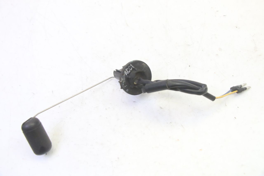 photo de WSKAŹNIK POZIOMU PALIWA W ZBIORNIKU KYMCO LIKE 4T 50 (2019 - 2025) - Inny kąt widzenia