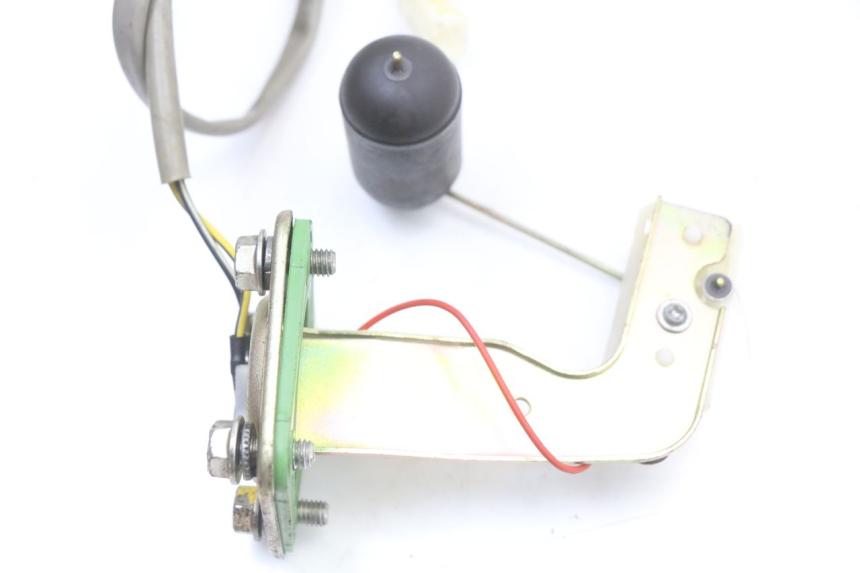 photo de WSKAŹNIK POZIOMU PALIWA W ZBIORNIKU PIAGGIO NEW TYPHOON 50 (2018 - 2021) - Inny kąt widzenia