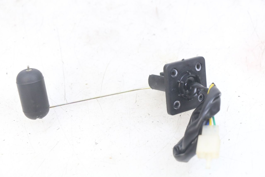 photo de WSKAŹNIK POZIOMU PALIWA W ZBIORNIKU JM MOTORS OLDIES RS 4T 50 (2021 - 2024) - Inny kąt widzenia