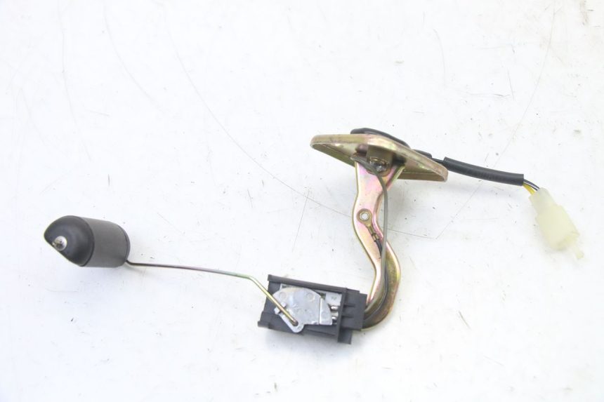 photo de WSKAŹNIK POZIOMU PALIWA W ZBIORNIKU PEUGEOT KISBEE 4T 50 (2018 - 2022) - Widok główny