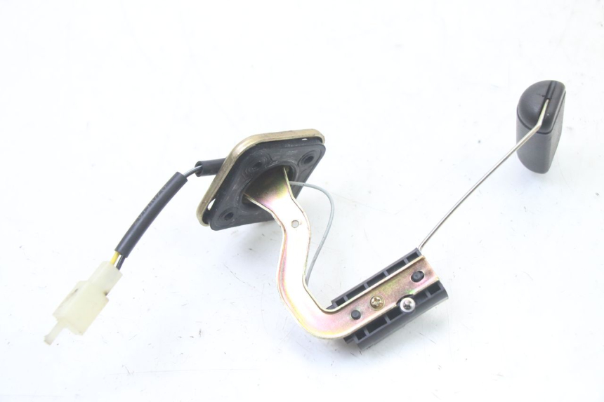 photo de WSKAŹNIK POZIOMU PALIWA W ZBIORNIKU PEUGEOT STREETZONE I 2T 50 (2018 - 2020) - Zoom stanu zużycia