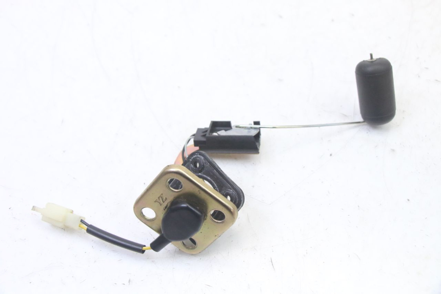 photo de WSKAŹNIK POZIOMU PALIWA W ZBIORNIKU PEUGEOT STREETZONE I 2T 50 (2018 - 2020) - Inny kąt widzenia