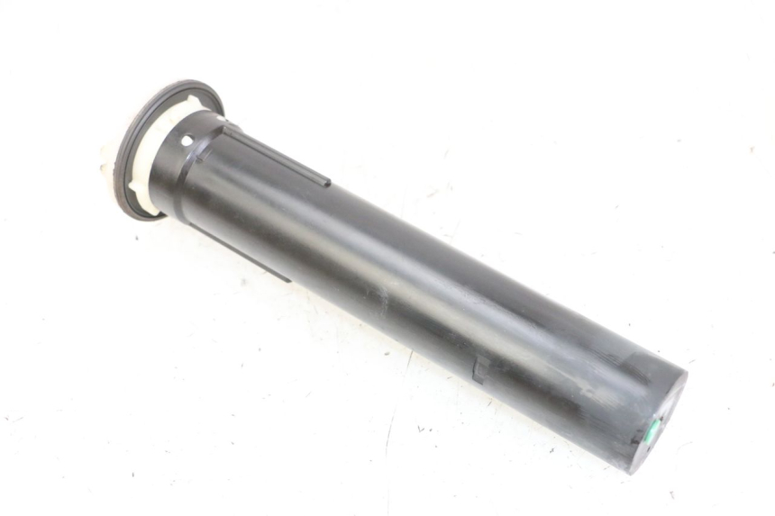 photo de WSKAŹNIK POZIOMU PALIWA W ZBIORNIKU PIAGGIO MP3 125 (2006 - 2014) - Punkty mocowania