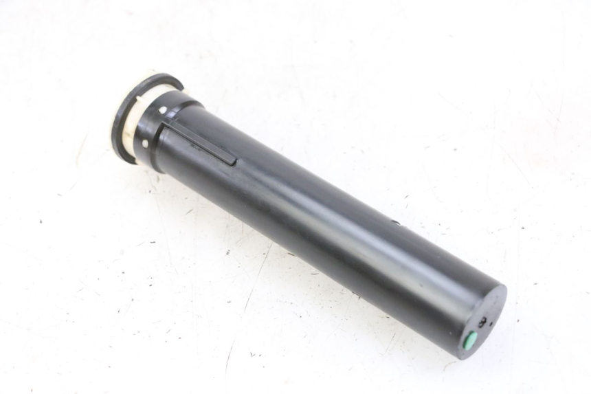 photo de WSKAŹNIK POZIOMU PALIWA W ZBIORNIKU PIAGGIO VESPA GRANTURISMO 200 (2004 - 2005) - Widok ogólny