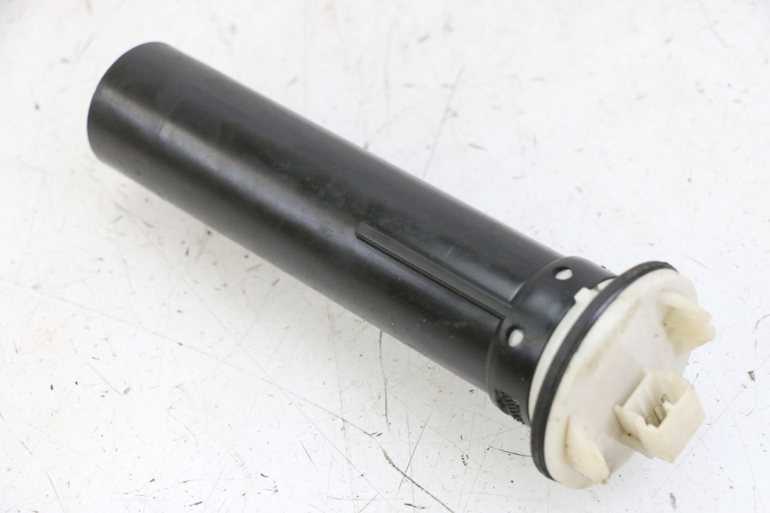 photo de WSKAŹNIK POZIOMU PALIWA W ZBIORNIKU PIAGGIO VESPA LX 150 (2005 - 2013) - Widok główny