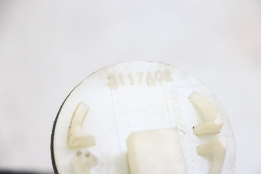 photo de WSKAŹNIK POZIOMU PALIWA W ZBIORNIKU PIAGGIO VESPA LX 150 (2005 - 2013) - Inny kąt widzenia