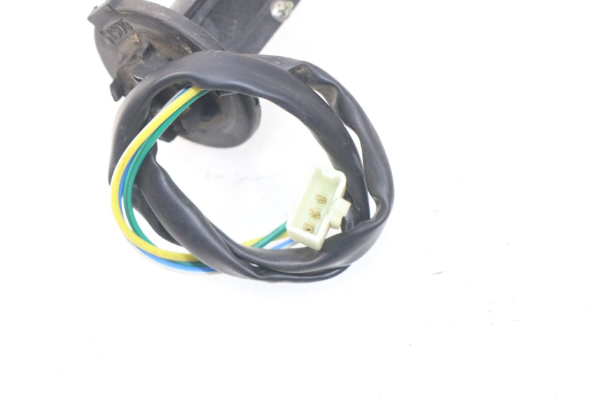 photo de WSKAŹNIK POZIOMU PALIWA W ZBIORNIKU VASTRO R-ONE 4T 50 (2014 - 2022) - Zoom stanu zużycia