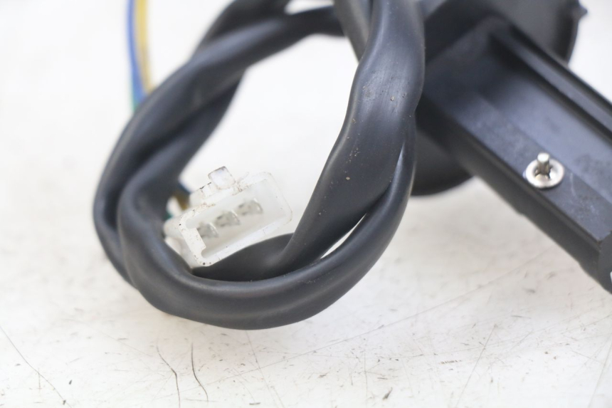 photo de WSKAŹNIK POZIOMU PALIWA W ZBIORNIKU TNT MOTOR ROMA 10' 4T 50 (2019 - 2022) - Zoom stanu zużycia