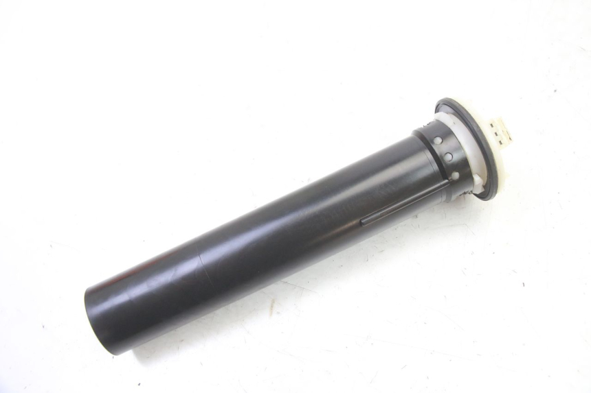 photo de WSKAŹNIK POZIOMU PALIWA W ZBIORNIKU GILERA RUNNER SP 50 (2006 - 2008) - Zbliżenie techniczne