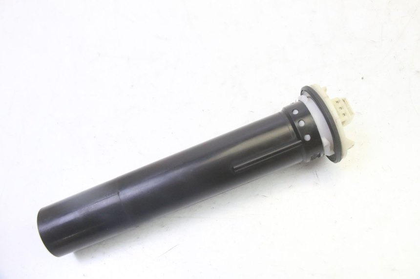 photo de WSKAŹNIK POZIOMU PALIWA W ZBIORNIKU GILERA RUNNER SP 50 (2009 - 2017) - Zbliżenie techniczne