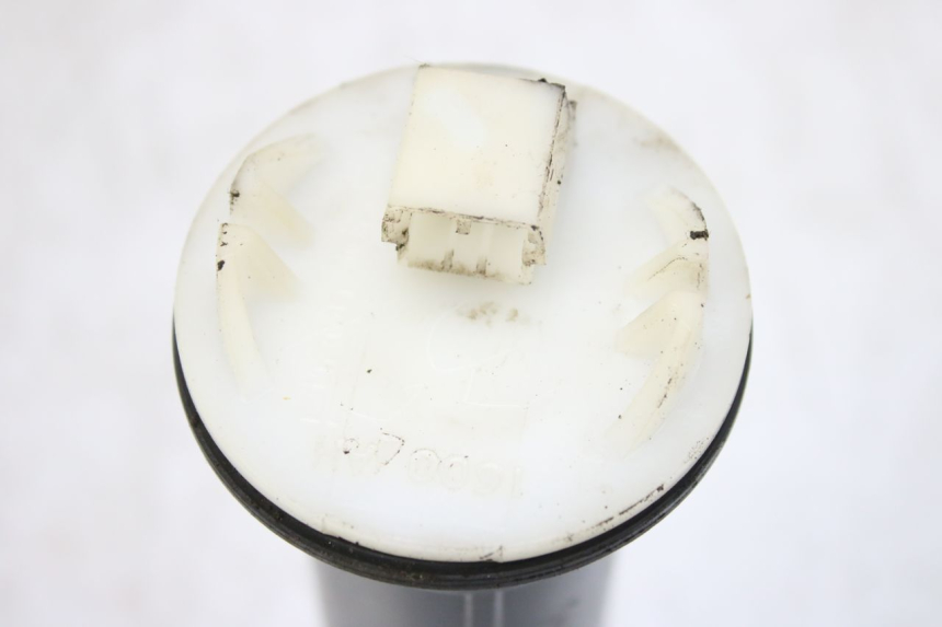 photo de WSKAŹNIK POZIOMU PALIWA W ZBIORNIKU APRILIA SCARABEO 100 (2003 - 2012) - Zbliżenie techniczne