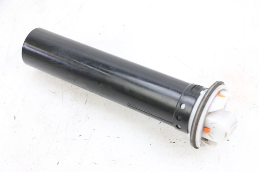 photo de WSKAŹNIK POZIOMU PALIWA W ZBIORNIKU PEUGEOT SPEEDFIGHT 4 4T EFI 50 (2021 - 2025) - Widok główny