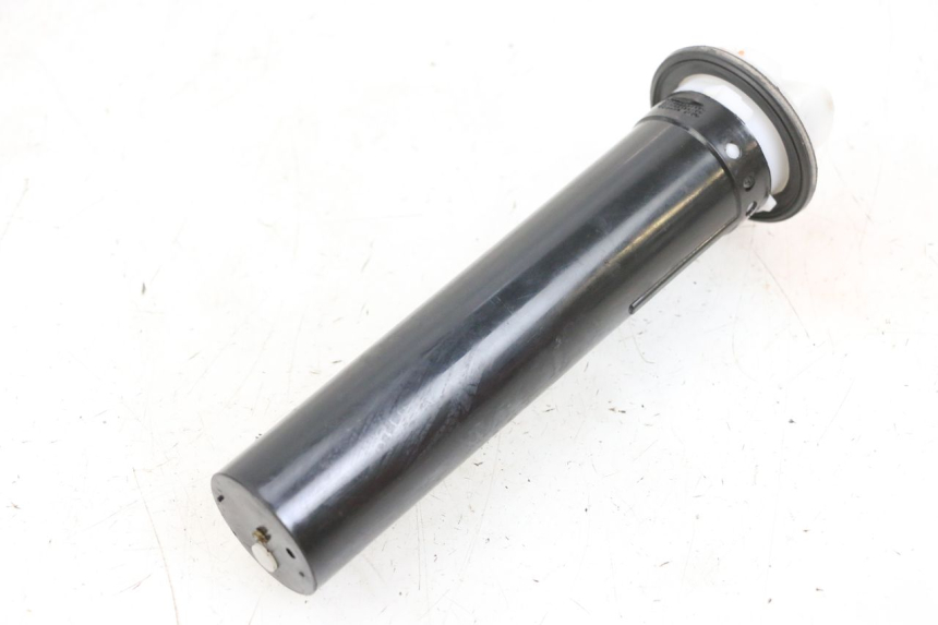 photo de WSKAŹNIK POZIOMU PALIWA W ZBIORNIKU PEUGEOT SPEEDFIGHT 4 4T EFI 50 (2021 - 2025) - Szczegół części