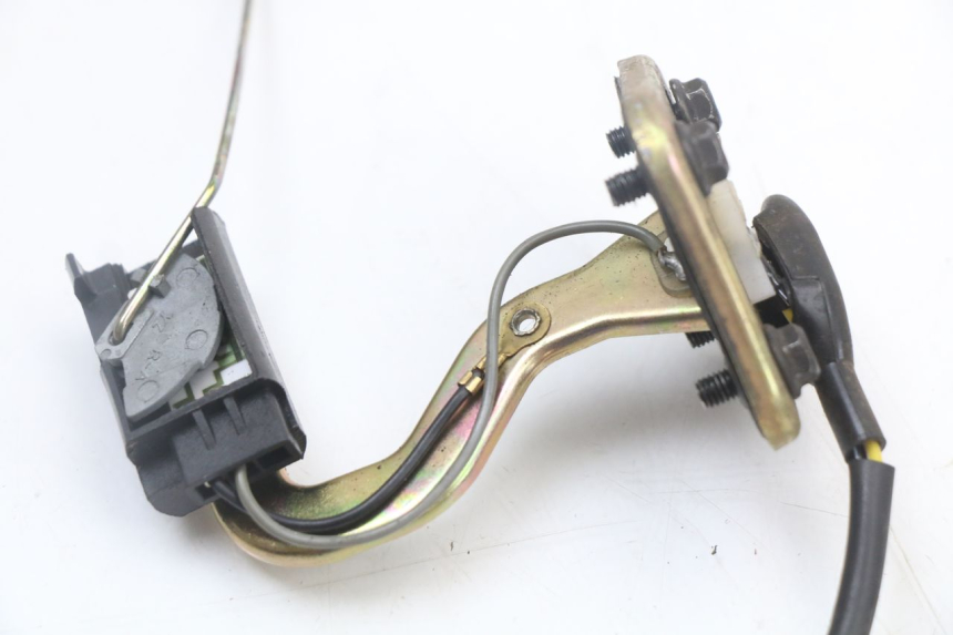 photo de WSKAŹNIK POZIOMU PALIWA W ZBIORNIKU PEUGEOT STREETZONE 2T 50 (2014 - 2019) - Inny kąt widzenia