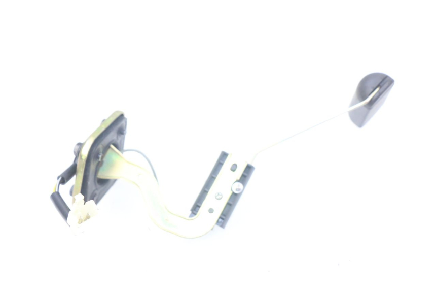 photo de WSKAŹNIK POZIOMU PALIWA W ZBIORNIKU PEUGEOT STREETZONE 4T 50 (2018 - 2023) - Inny kąt widzenia